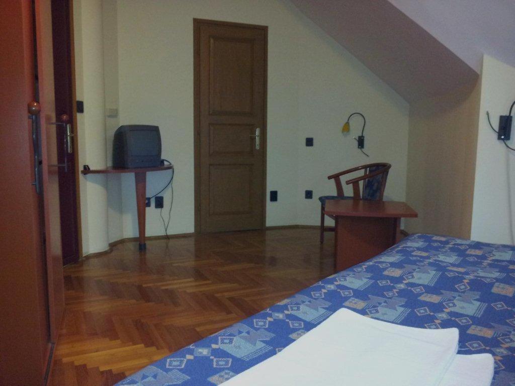 Fenyves Hotel Bekescsaba Exteriér fotografie